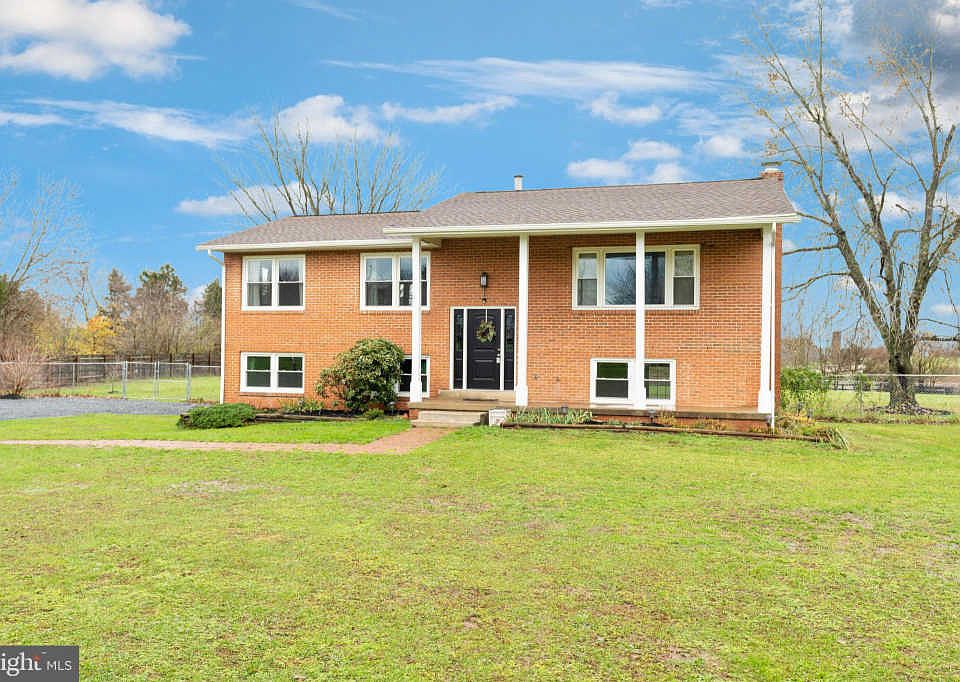 1st image of 11991 Bluegrass Ct