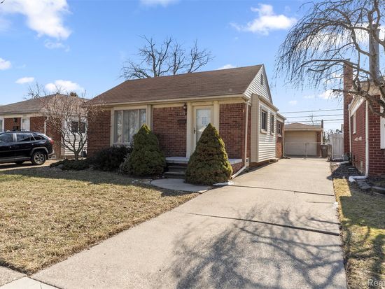 13145 Orchard St, Southgate, MI 48195