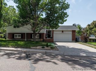 3127 Bluff Pl, Cheyenne, WY 82009