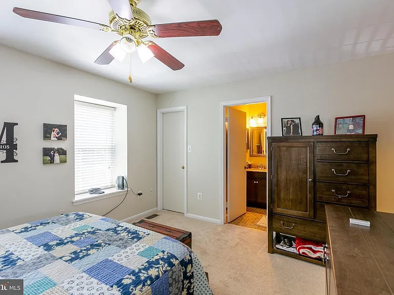 13662 Barren Springs Ct — Photo 37