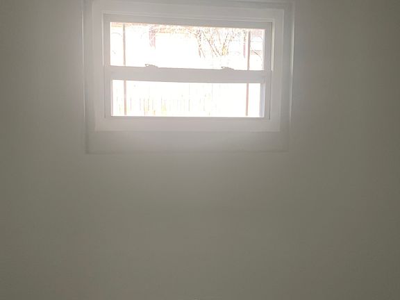 2nd image of 2610 W Cornelia Ave APT 3