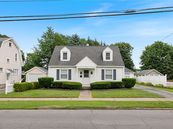 2nd image of 112 Peirson Ave