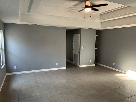 3rd image of 313 E Polk St Unit 313