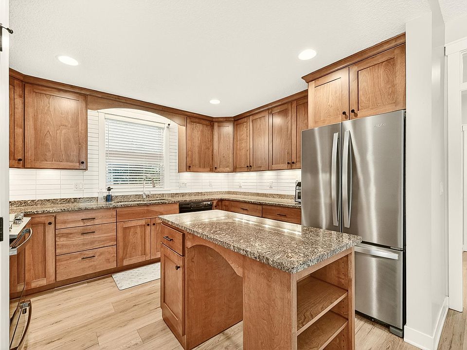 1st image of 1197 Fox Meadow Ct SW