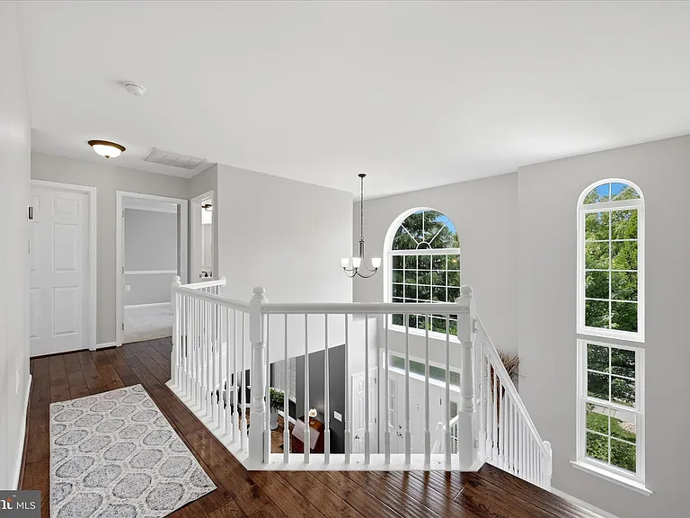 704 Seaton Ct SE — Photo 26