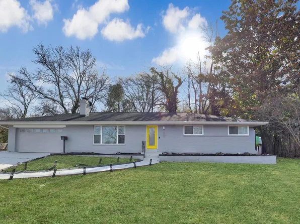 1001 Woods Pl, Alexandria, VA 22302