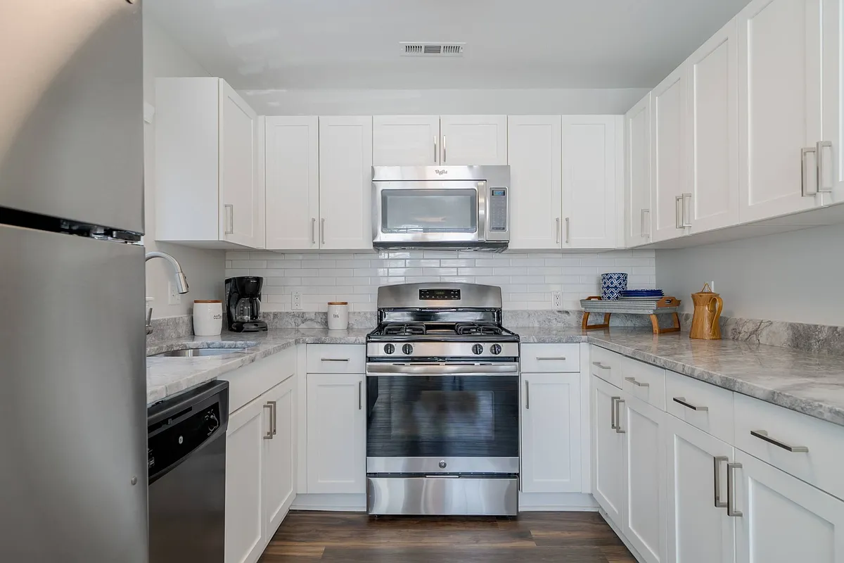 Modern Kitchen at The Residences at Stevens Pond in Saugus, MA 01906 - The Residences at Stevens Pond