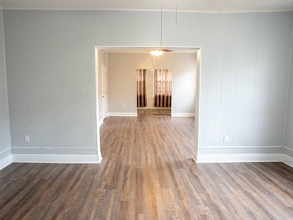 2nd image of 535 NW 41st St APT 1