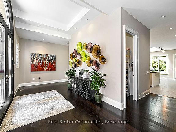 4th image of 4507 Lakeshore Rd