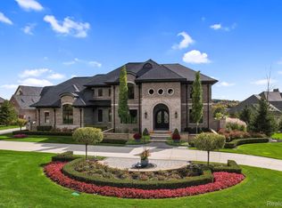 4565 The Heights Blvd, Rochester, MI 48306