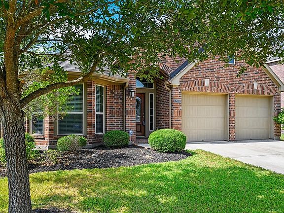 2nd image of 2935 Driftwood Bend Dr
