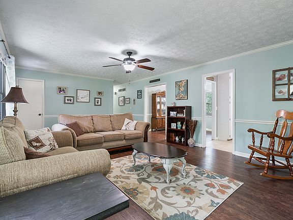 5th image of 120 Driftwood Ln