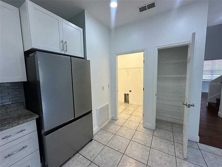 1714 Cambridge Village Ct — Photo 9
