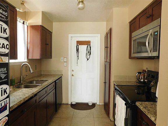 2nd image of 4907 Macridge Blvd