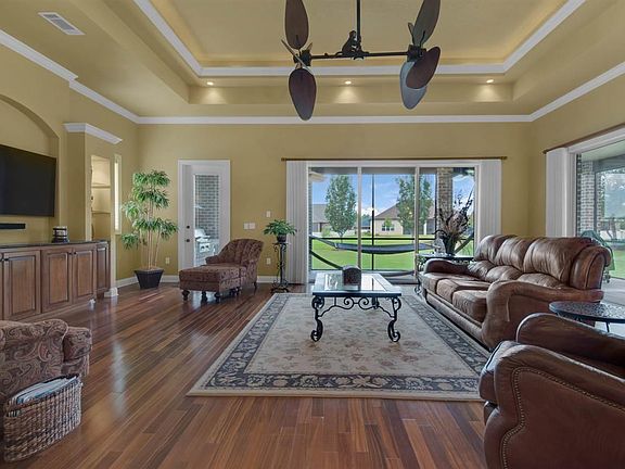 4th image of 5721 Abbington Ln