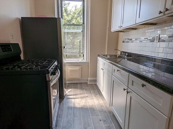 3rd image of 1451 Pacific St #C2