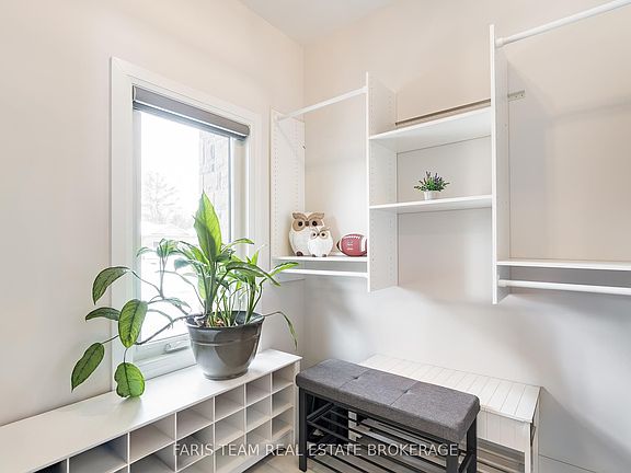 5th image of 7 Reynolds Rd