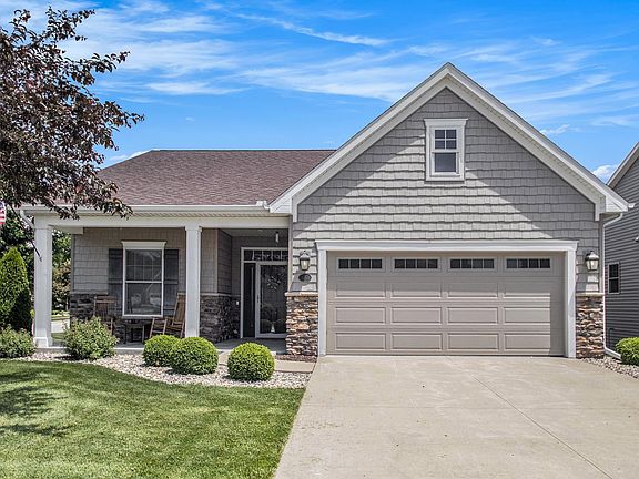 2nd image of 632 Winslow Dr