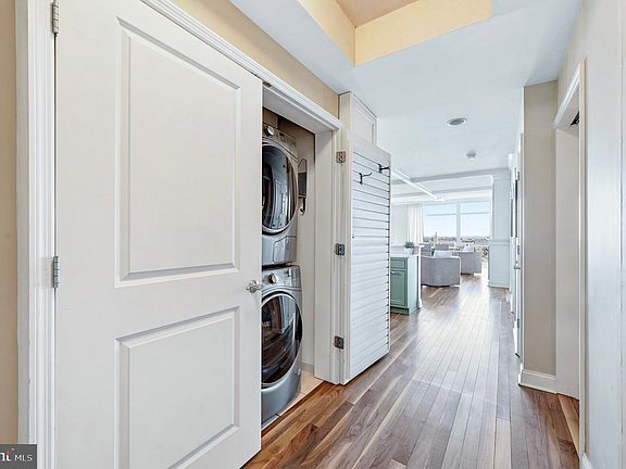 2nd image of 440 S Broad St Unit 2106