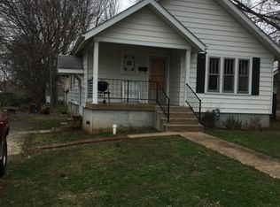 207 4th St, Farmington, MO 63640