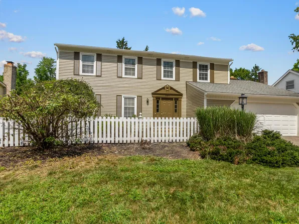 994 Autumn Lake Ct, Westerville, OH 43081