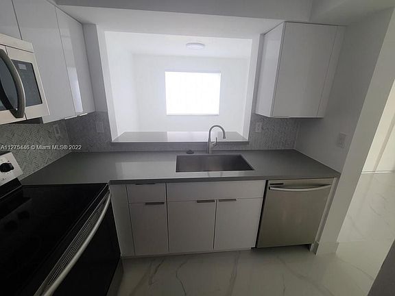 2nd image of 860 NW 92nd Ave #860