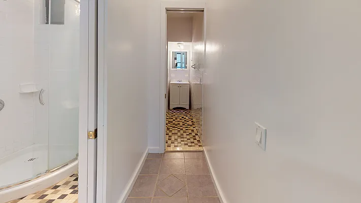 Rented by Bond New York | media 11