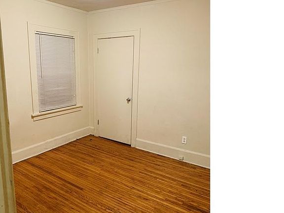 4th image of 504 S Henrietta Ave