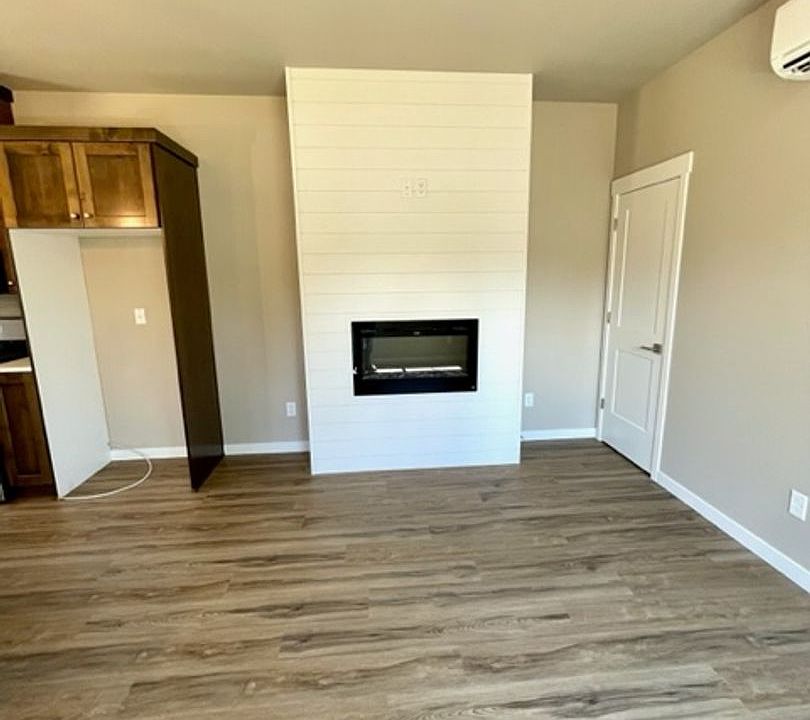 Jennifer Triplex 61525JENN00 61525 SE Jennifer Ln Bend OR Zillow