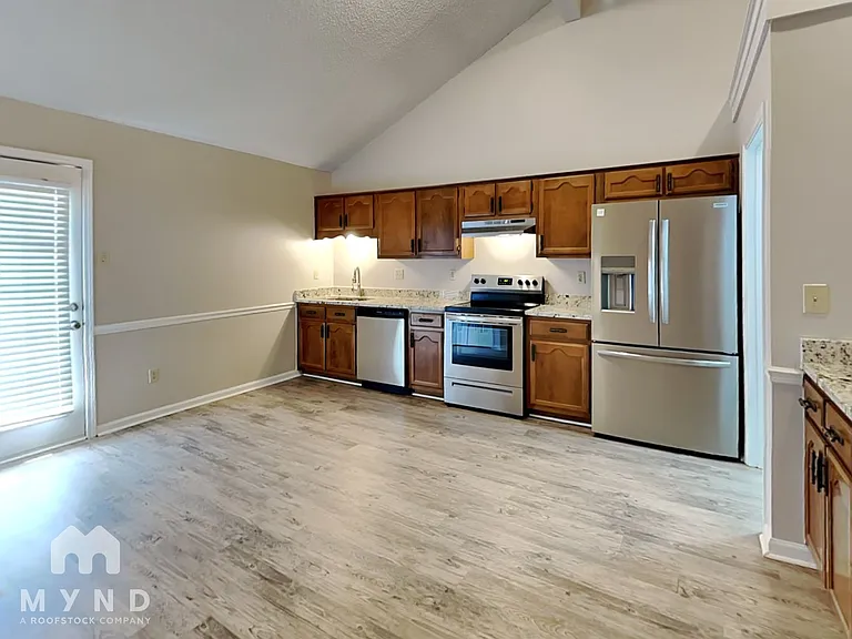 3946 Misty Lake Cv — Photo 2