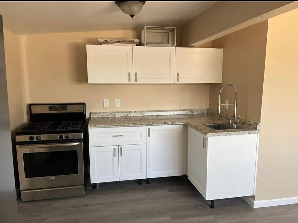 1st image of 1371 Wenatchee Ave #A