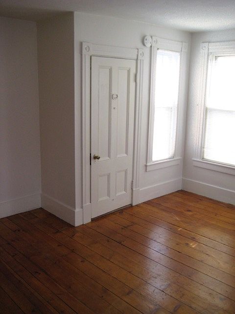 2nd image of 107 E Pleasant St #3