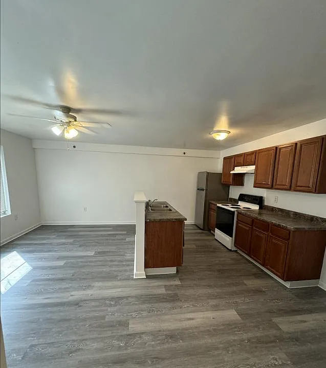 2501 24th St #111