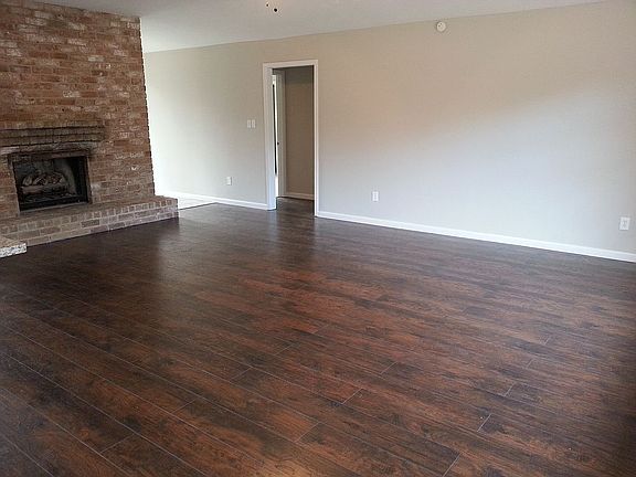 2nd image of 5142 Shady Oaks Ln