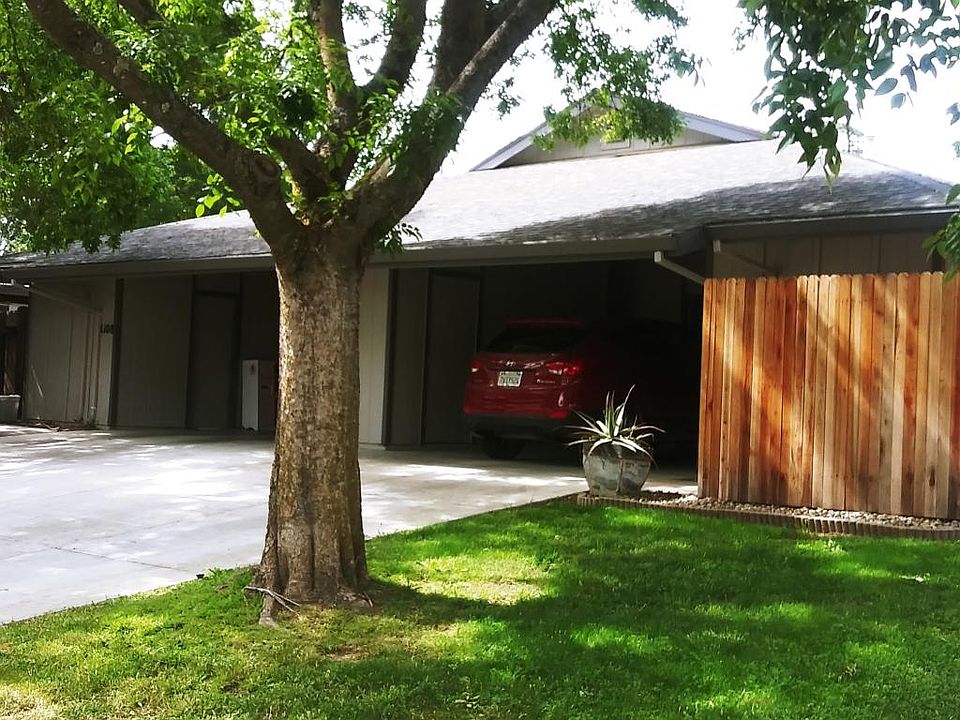 2nd image of 1108 Menlo Dr