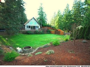 1489 Ridge Dr, Camano Island, WA 98282