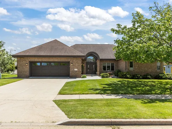 1782 River Mill Rd, Oshkosh, WI 54901