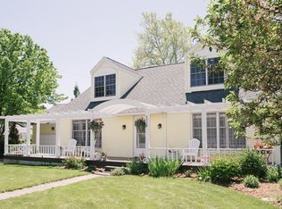 2930 Kirkwood Rd, Lansing, MI 48912