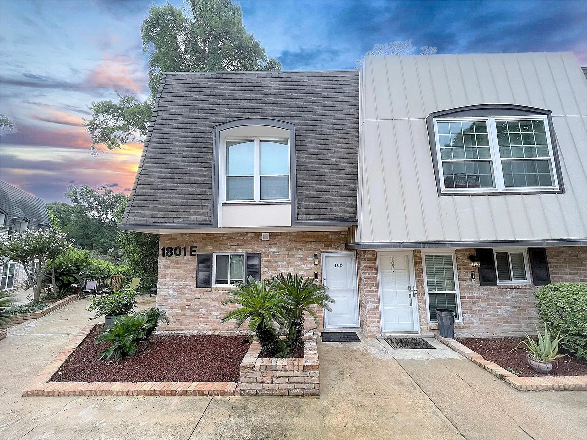 Building Photo - 1801 Stoney Brook Dr #106