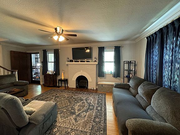 4th image of 5415 Staunton Ave SE