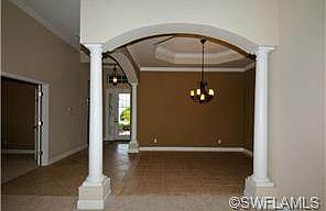 Foyer/Formal Dining Area