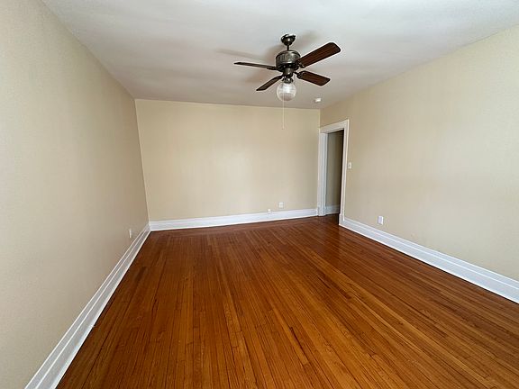 4th image of 509 Norton Pkwy #B-21