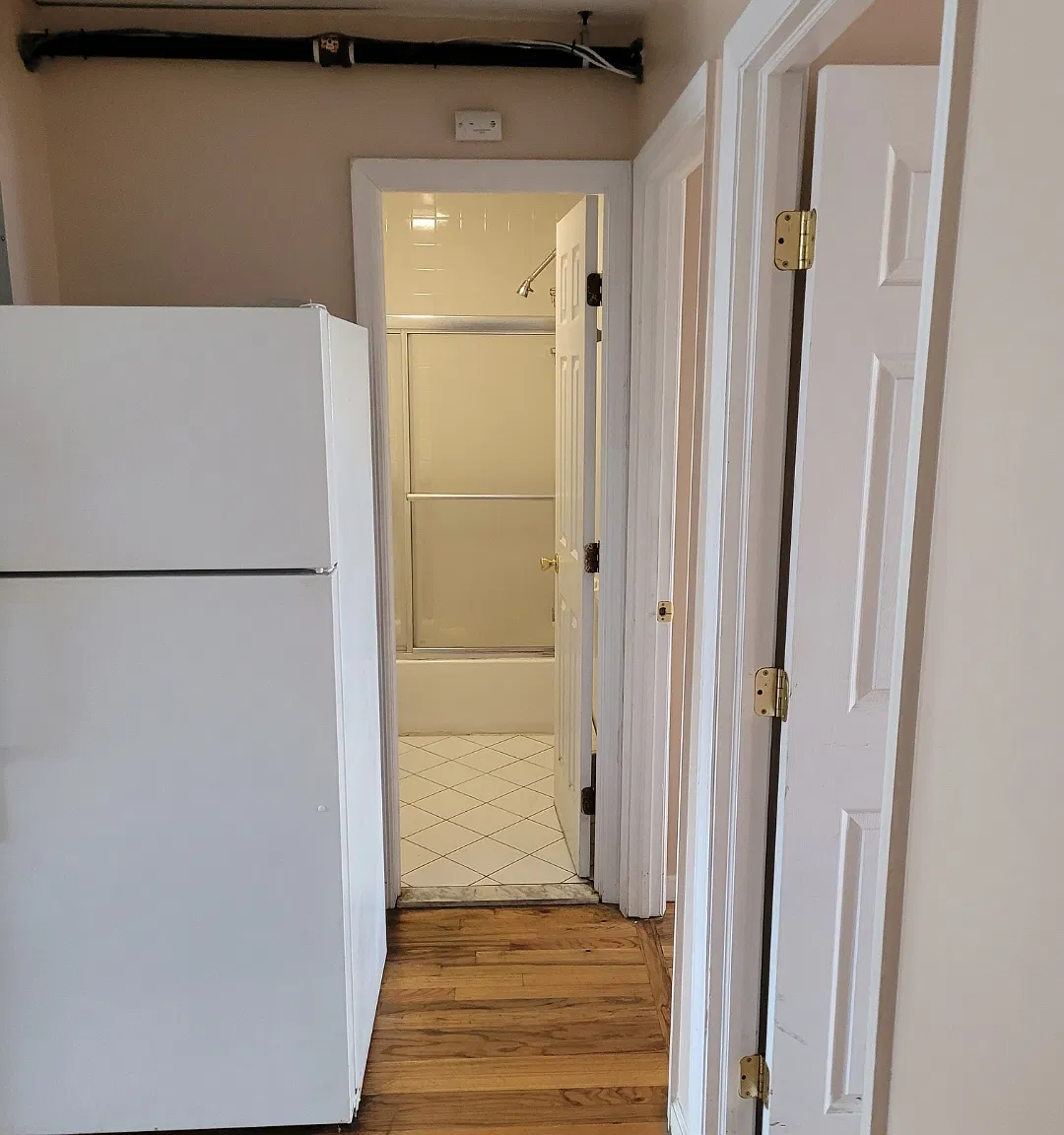 2 bed, 1100 sqft, $2,600 — Photo 2