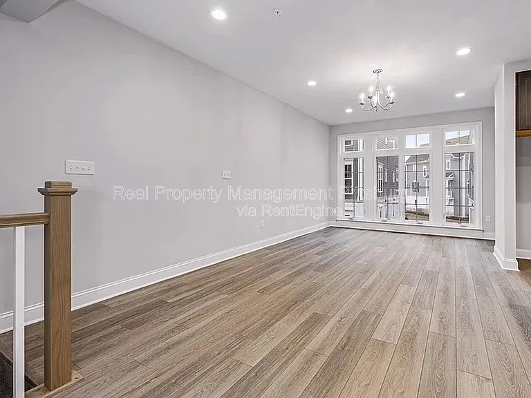 3101 Tulane Way — Photo 8