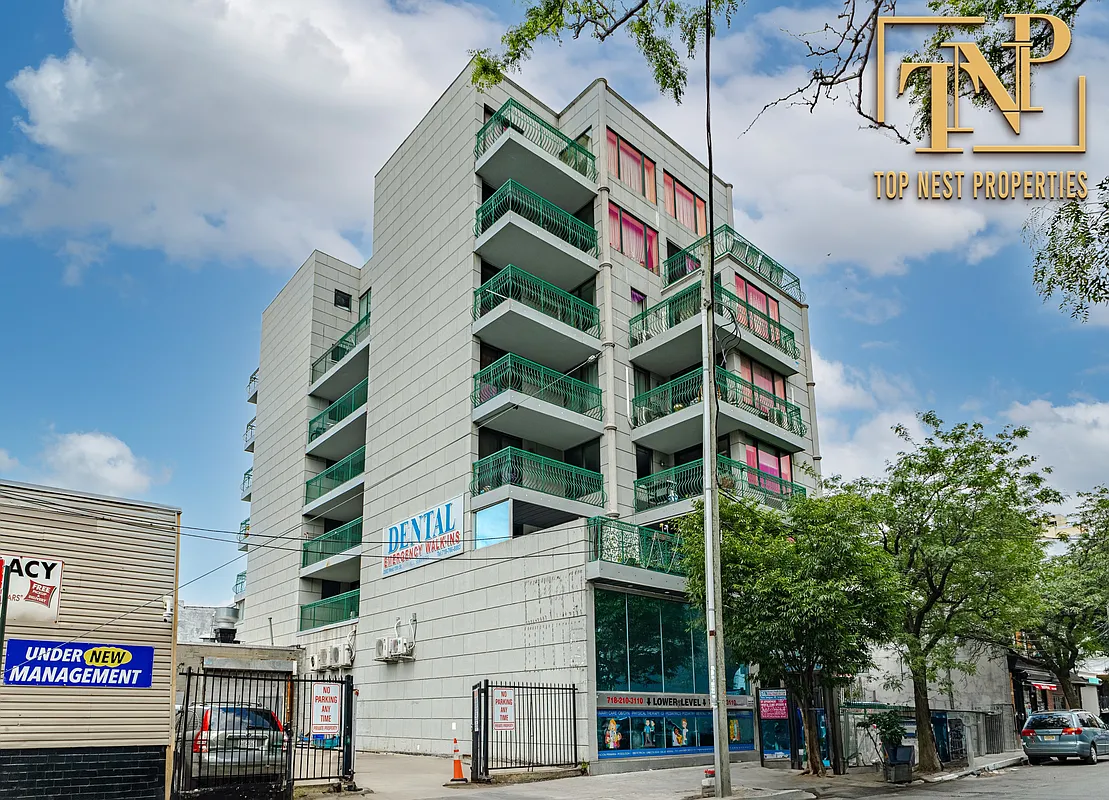 2882 West 15th St Unit 3B  