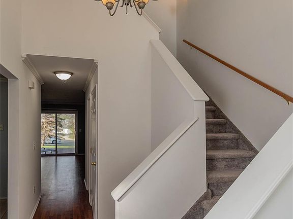 2nd image of 99 Boniface Dr APT 1C