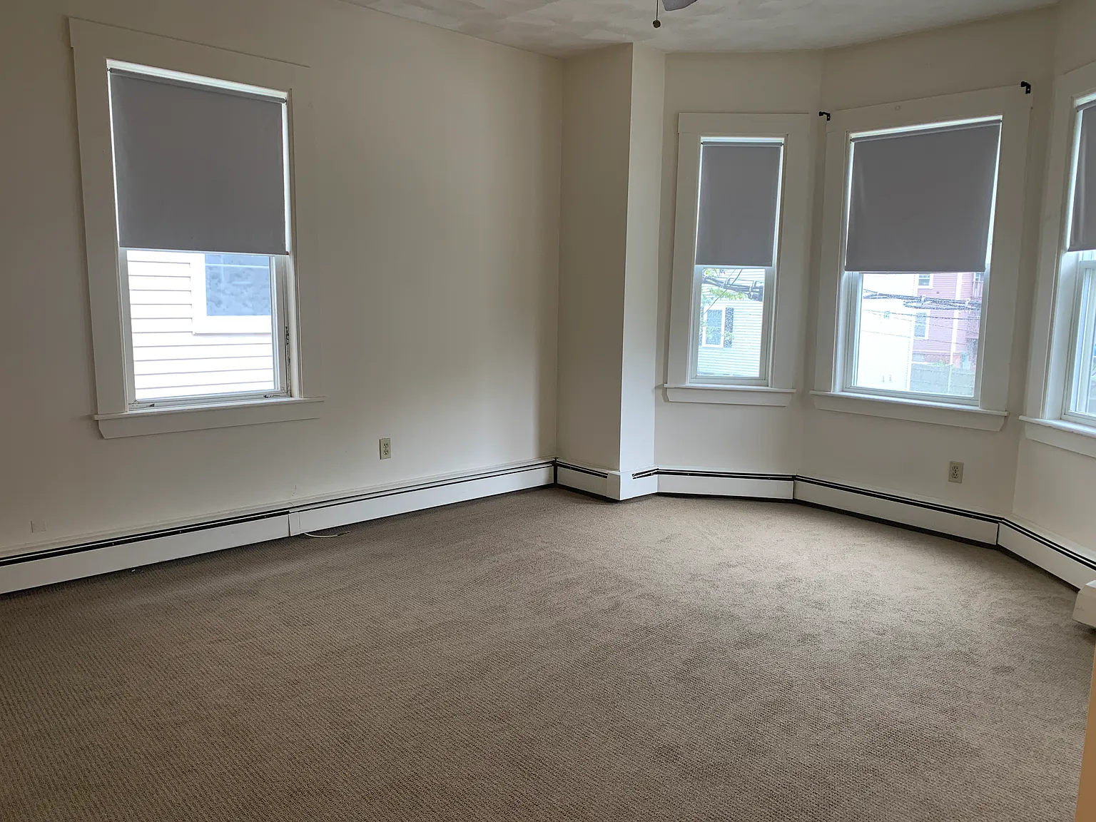 1 bed, 700 sqft, $1,700 — Photo 4