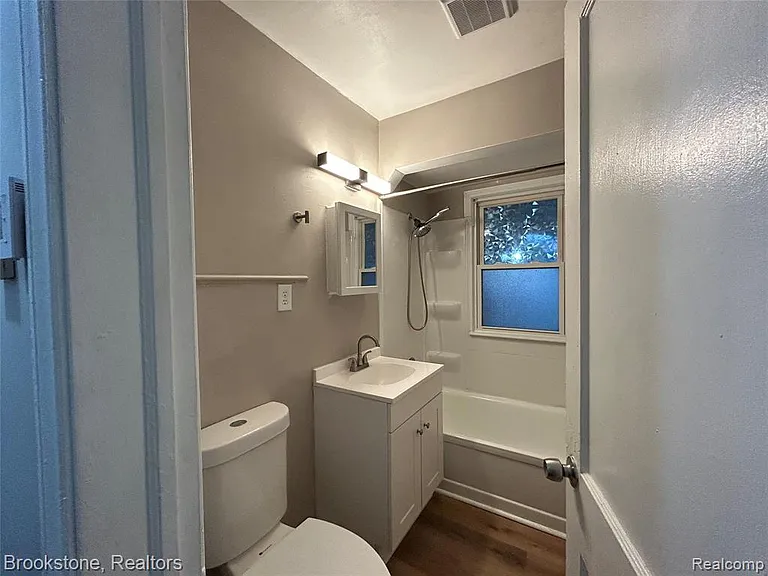 7243 Dacosta — Photo 12