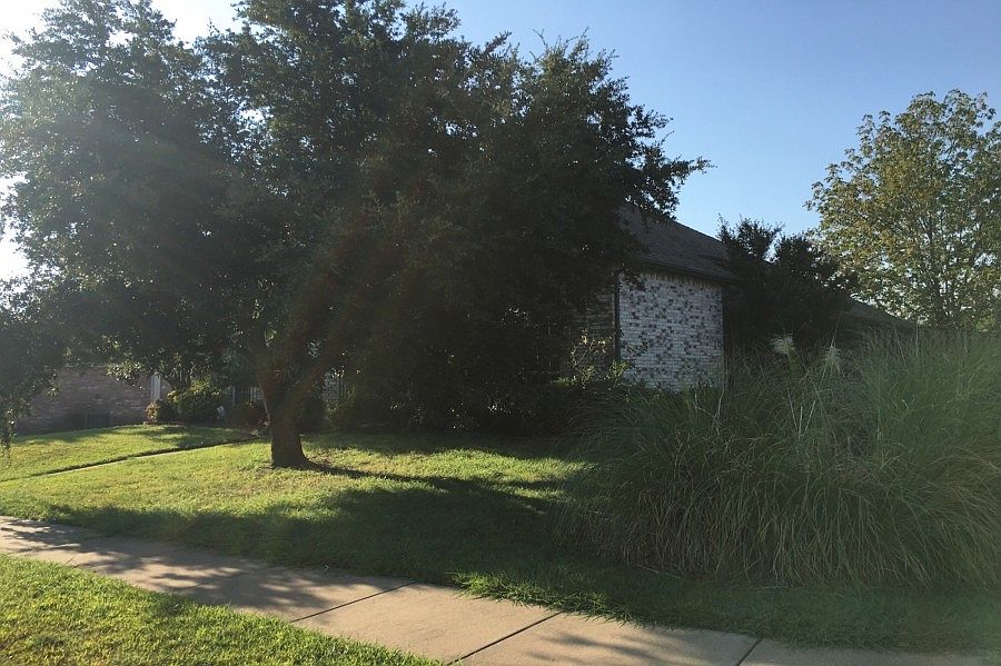 2nd image of 1000 E Grubb Dr
