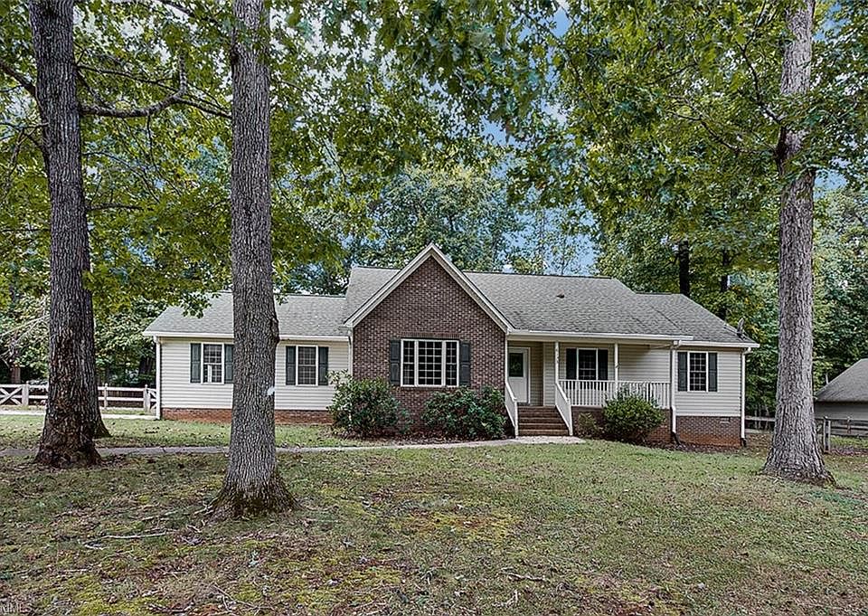 1st image of 6125 Evelyn Ln